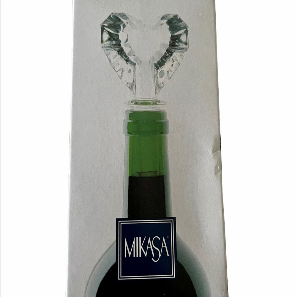 Mikasa Crystal Venus Heart Bottle Stopper